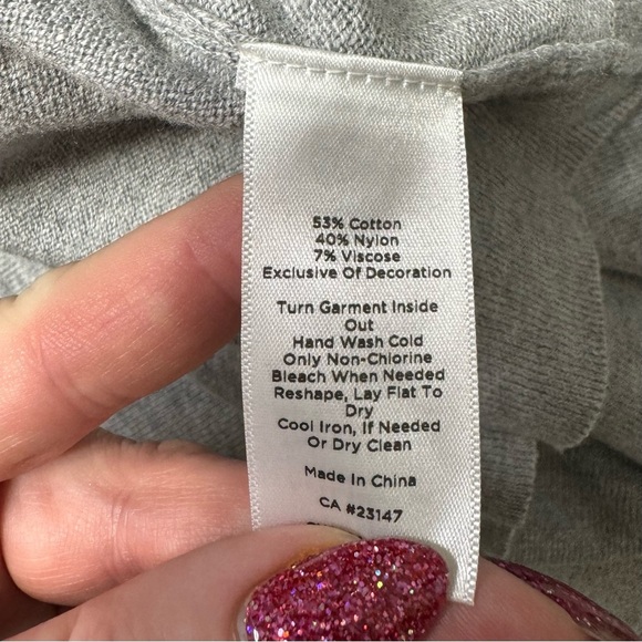 Talbots Grey V-Neck Sweater with Silver Sequin Ribbon Tie Bow Medium - Picture 9 of 10